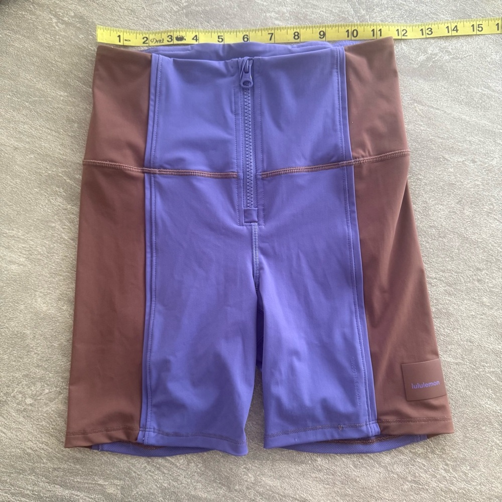 Lululemon Hike to Swim
Short Indigo/Brown - Picture 7 of 12